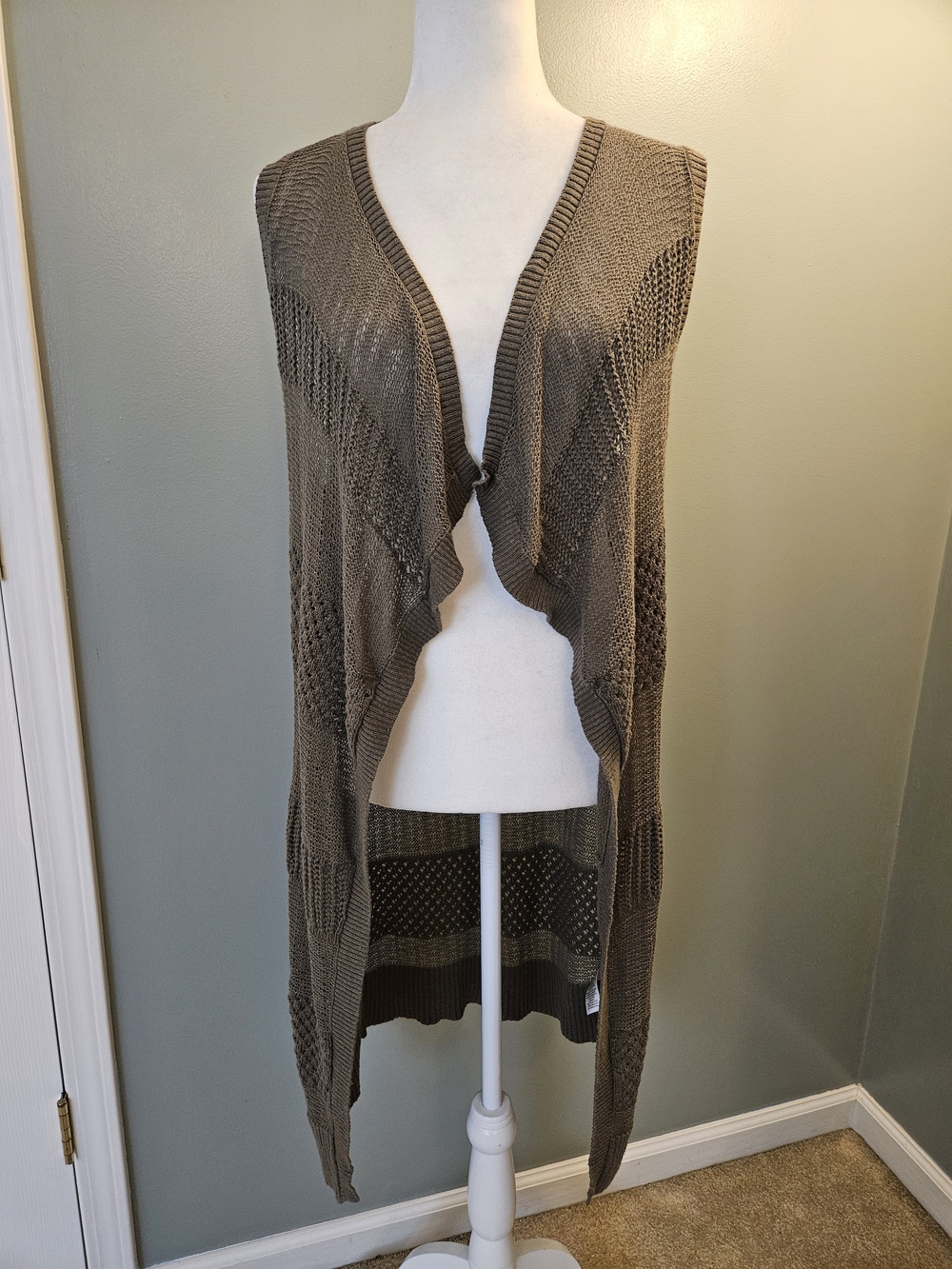 Maurices Olive Open-Front Knit Sleeveless Long Cardigan Women's Size Medium M